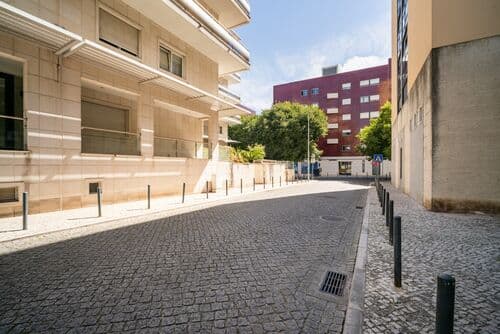 PF41589 - Duplex T2 com jardim, Parque das Nações, Lisboa - Imagem 33