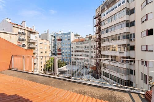 PF41089 - Apartamento T1 com vista, El Corte Inglés, Lisboa - Imagem 36