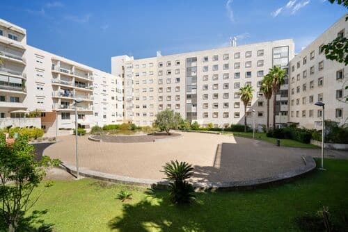 PF41589 - Duplex T2 com jardim, Parque das Nações, Lisboa - Imagem 29
