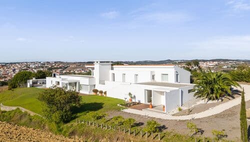 PF41817 - Moradia Isolada T4 com jardim, Ponte de Rol, Torres Vedras - Imagem 1