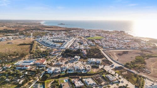 PF42015 - Moradia Isolada T3 com piscina, Porto Covo, Sines - Imagem 35